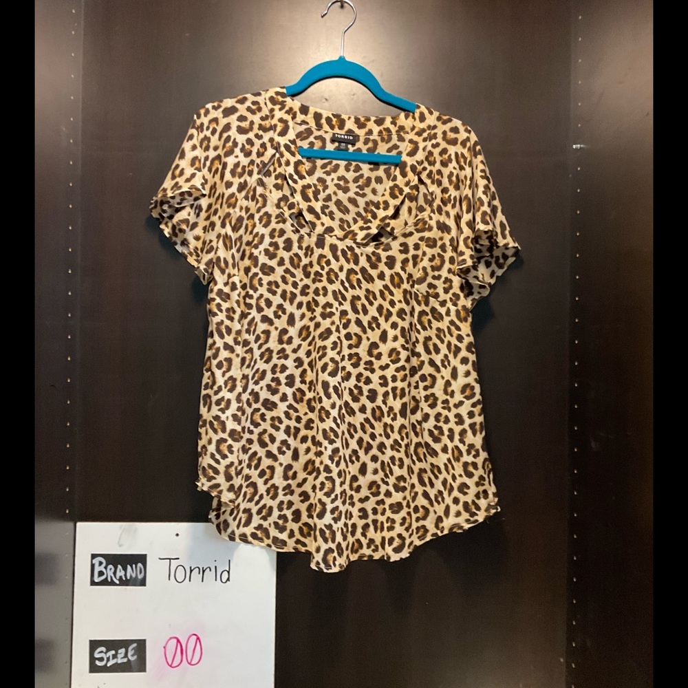 LastChanceB4GoodWill Torrid Animal Print Blouse